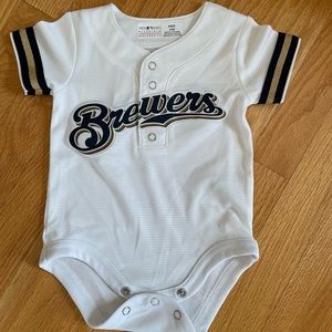 Milwaukee brewers jersey onesie